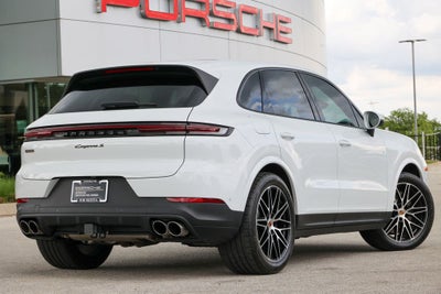 2025 Porsche Cayenne S