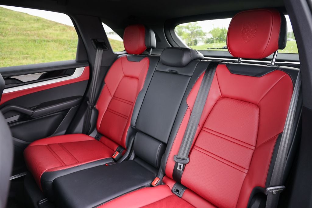 2025 Porsche Cayenne S