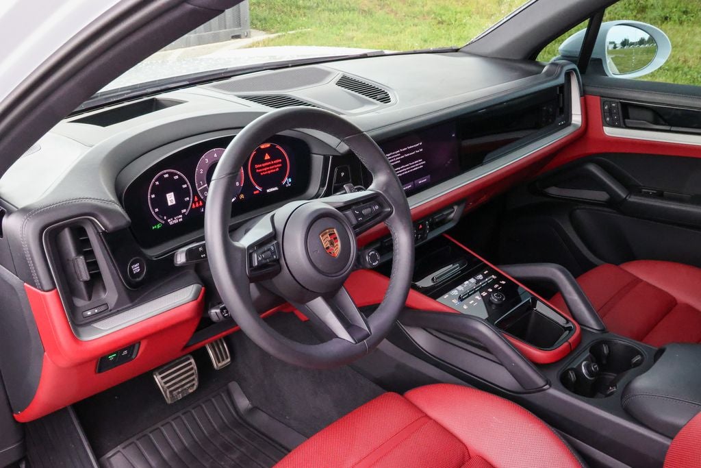 2025 Porsche Cayenne S