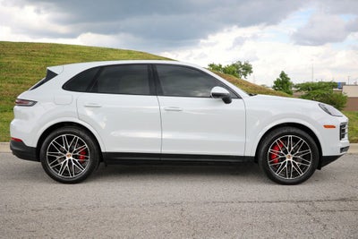 2025 Porsche Cayenne S