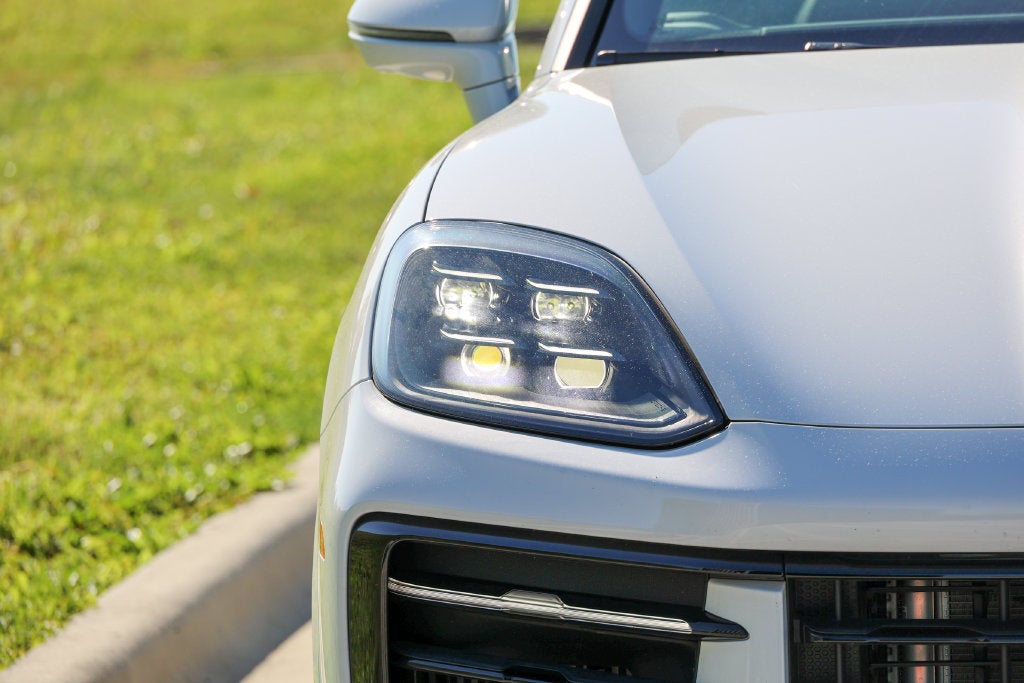 2026 Porsche Cayenne Coupe Base