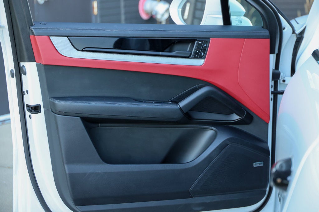 2026 Porsche Cayenne Coupe Base