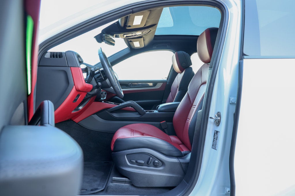 2026 Porsche Cayenne Coupe Base