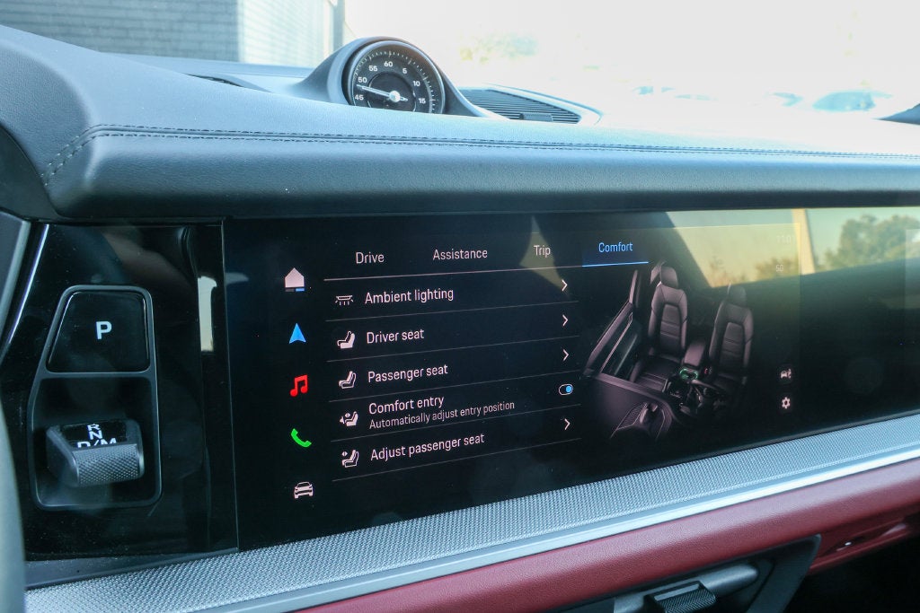 2026 Porsche Cayenne Coupe Base