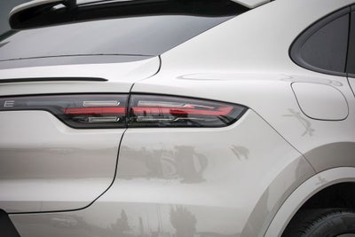 2023 Porsche Cayenne Coupe Base