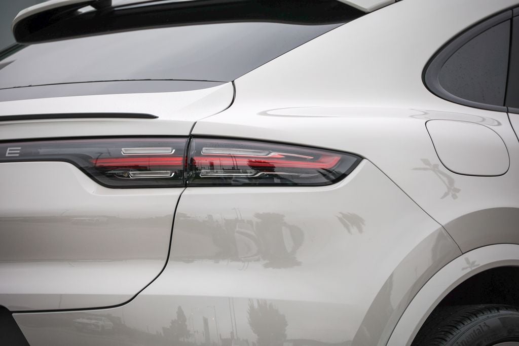 2023 Porsche Cayenne Coupe Base