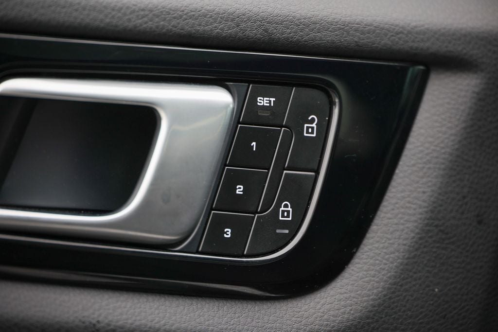 2023 Porsche Cayenne Coupe Base