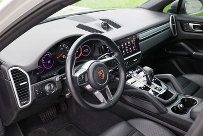 2023 Porsche Cayenne Coupe Base