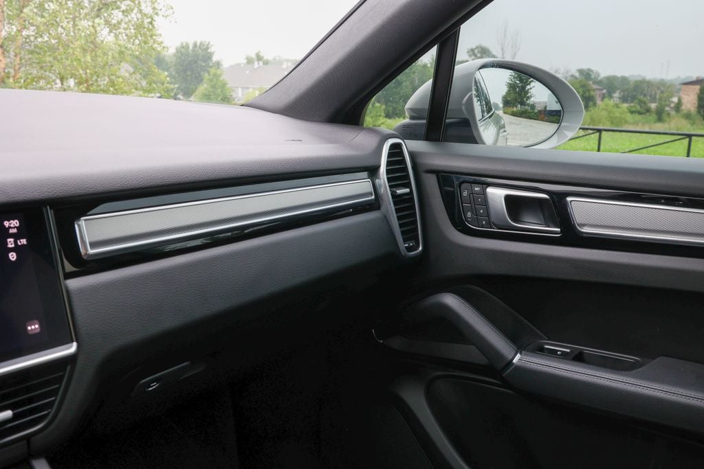 2023 Porsche Cayenne Coupe Base