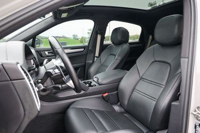 2023 Porsche Cayenne Coupe Base