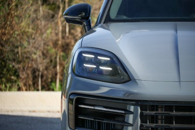 2026 Porsche Cayenne Coupe Base