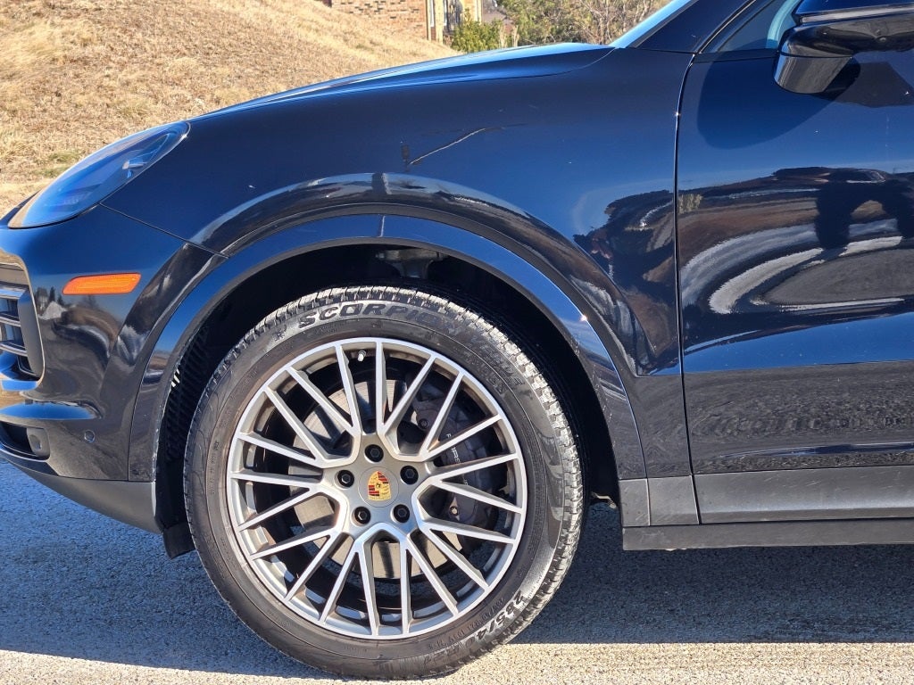 2023 Porsche Cayenne Coupe Platinum Edition