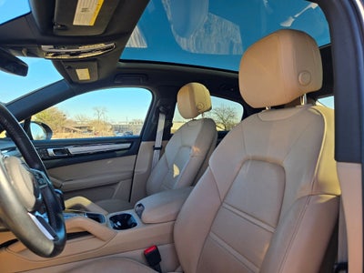 2023 Porsche Cayenne Coupe Platinum Edition