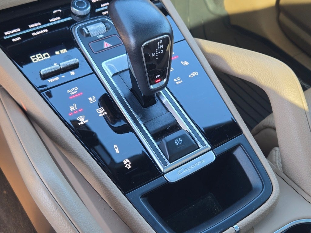 2023 Porsche Cayenne Coupe Platinum Edition