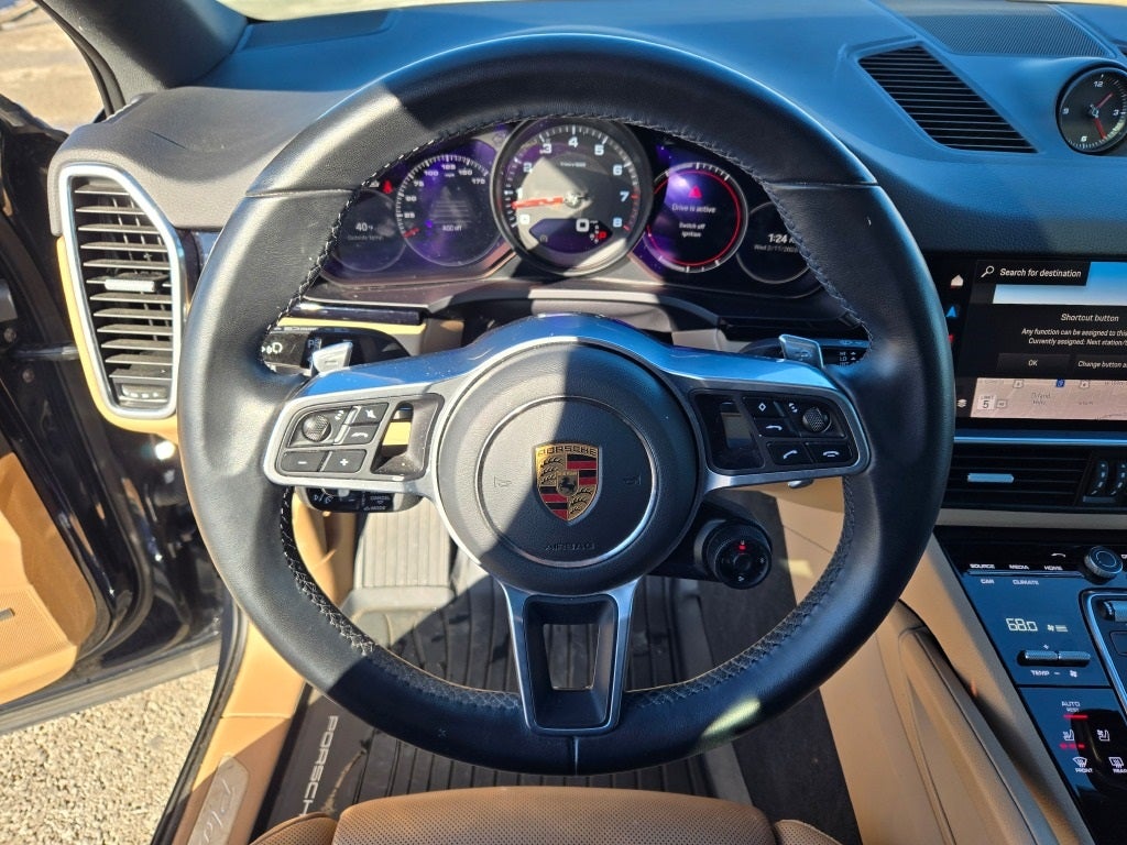 2023 Porsche Cayenne Coupe Platinum Edition