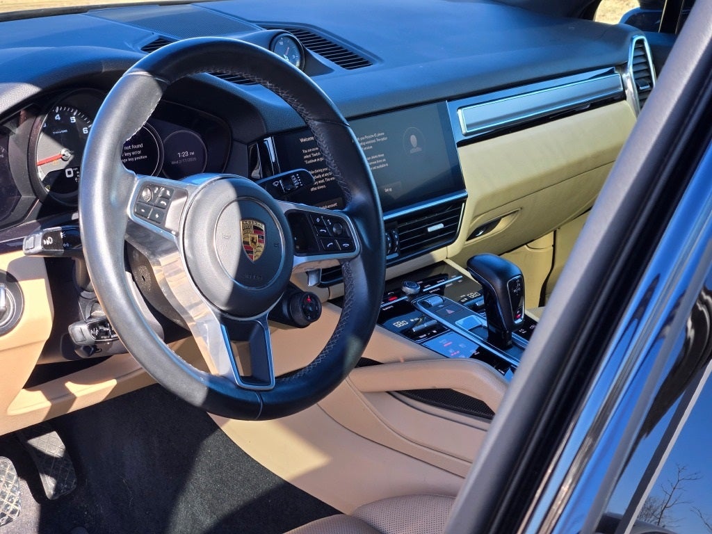 2023 Porsche Cayenne Coupe Platinum Edition