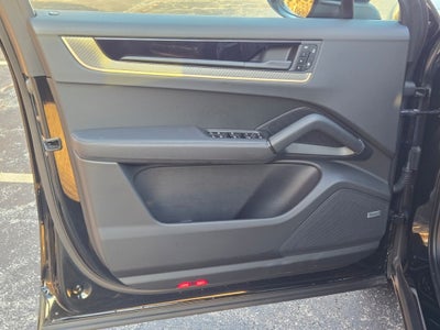 2025 Porsche Cayenne Coupe Base