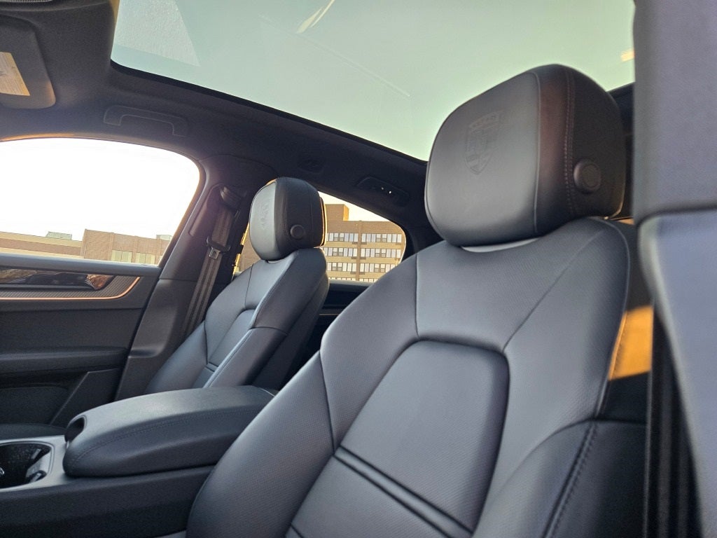 2025 Porsche Cayenne Coupe Base