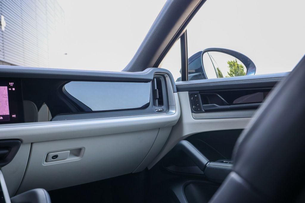 2026 Porsche Cayenne Coupe Base