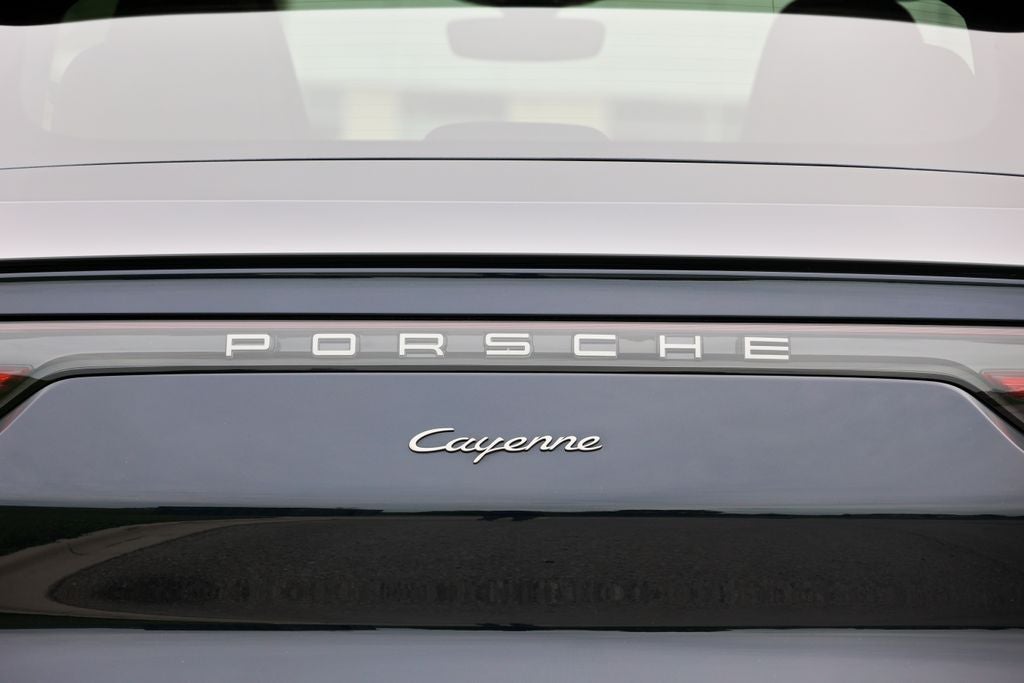 2023 Porsche Cayenne Coupe Platinum Edition