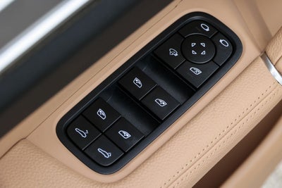 2023 Porsche Cayenne Coupe Platinum Edition