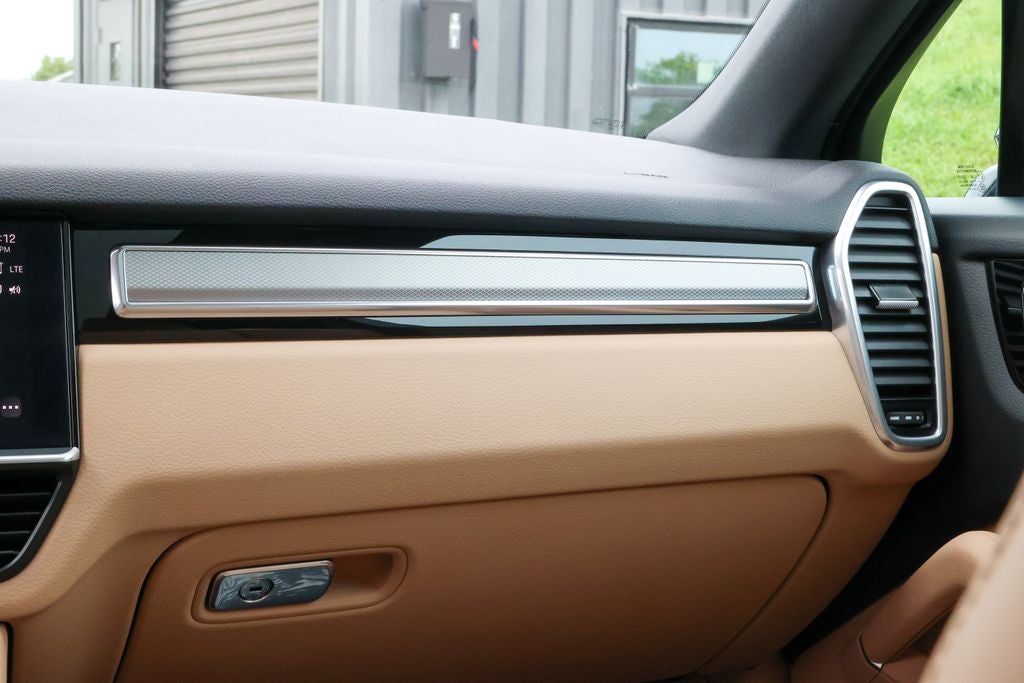 2023 Porsche Cayenne Coupe Platinum Edition