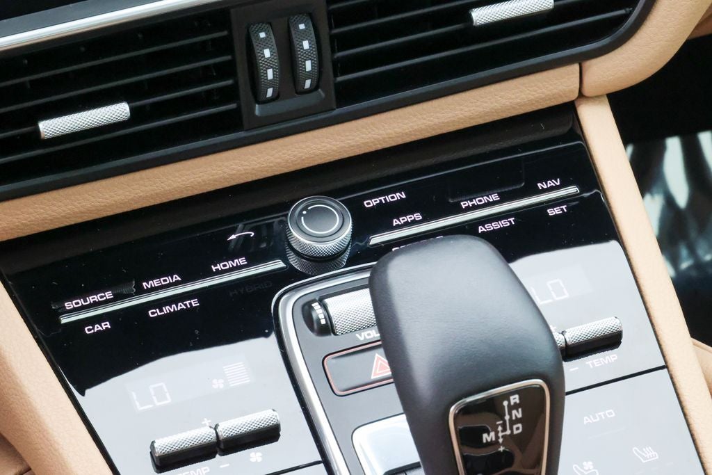 2023 Porsche Cayenne Coupe Platinum Edition