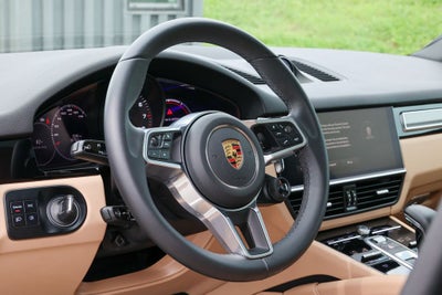 2023 Porsche Cayenne Coupe Platinum Edition