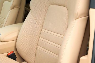 2023 Porsche Cayenne Coupe Platinum Edition