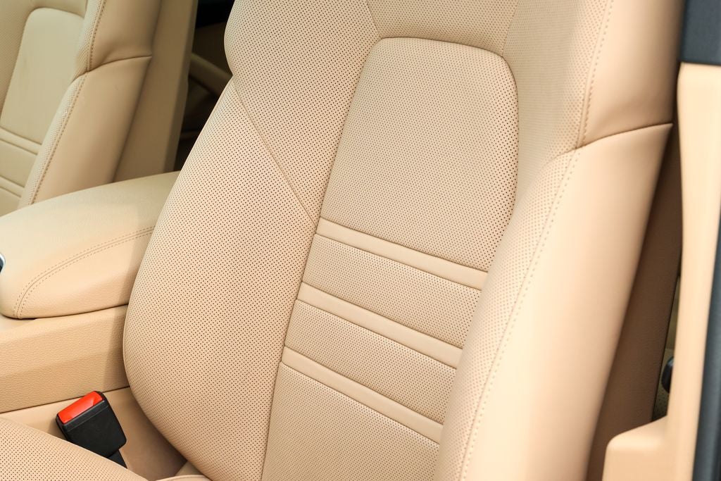 2023 Porsche Cayenne Coupe Platinum Edition
