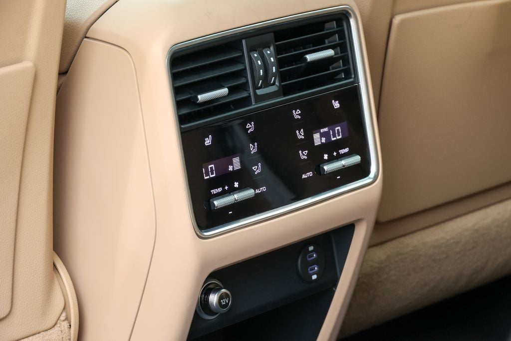 2023 Porsche Cayenne Coupe Platinum Edition