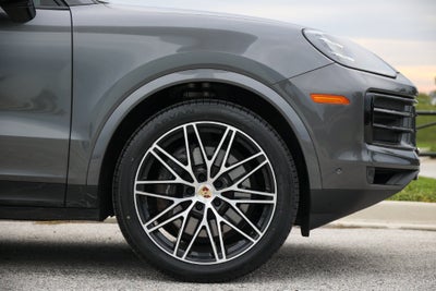 2024 Porsche Cayenne Coupe Base