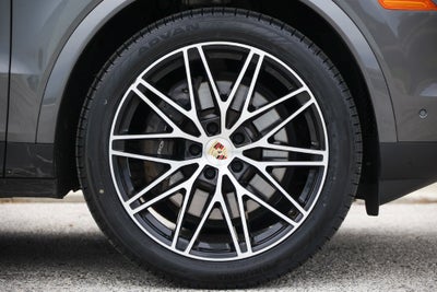 2024 Porsche Cayenne Coupe Base