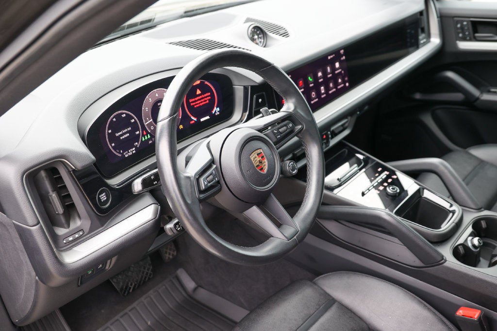 2024 Porsche Cayenne Coupe Base