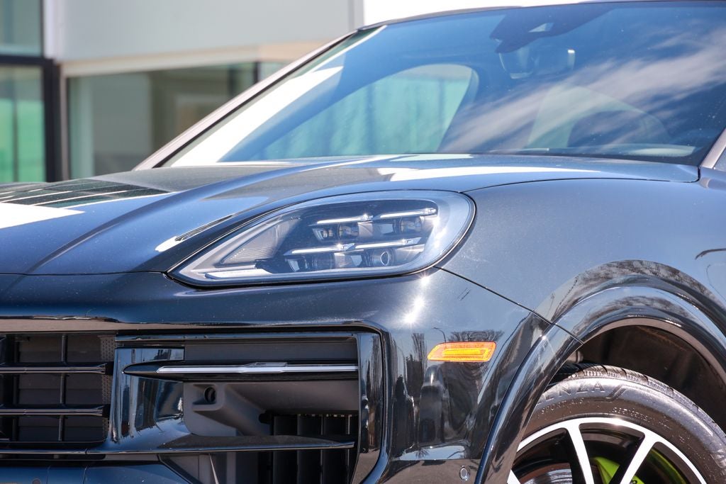 2025 Porsche Cayenne E-Hybrid Coupe Base