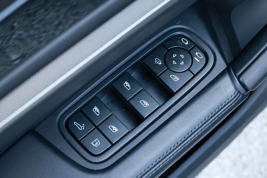 2025 Porsche Cayenne E-Hybrid Coupe Base