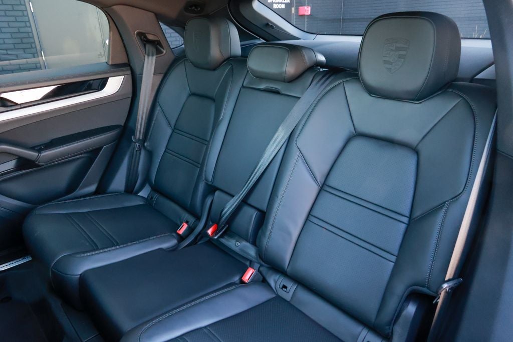 2025 Porsche Cayenne E-Hybrid Coupe Base