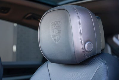 2025 Porsche Cayenne E-Hybrid Coupe Base