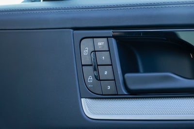 2025 Porsche Cayenne E-Hybrid Coupe Base