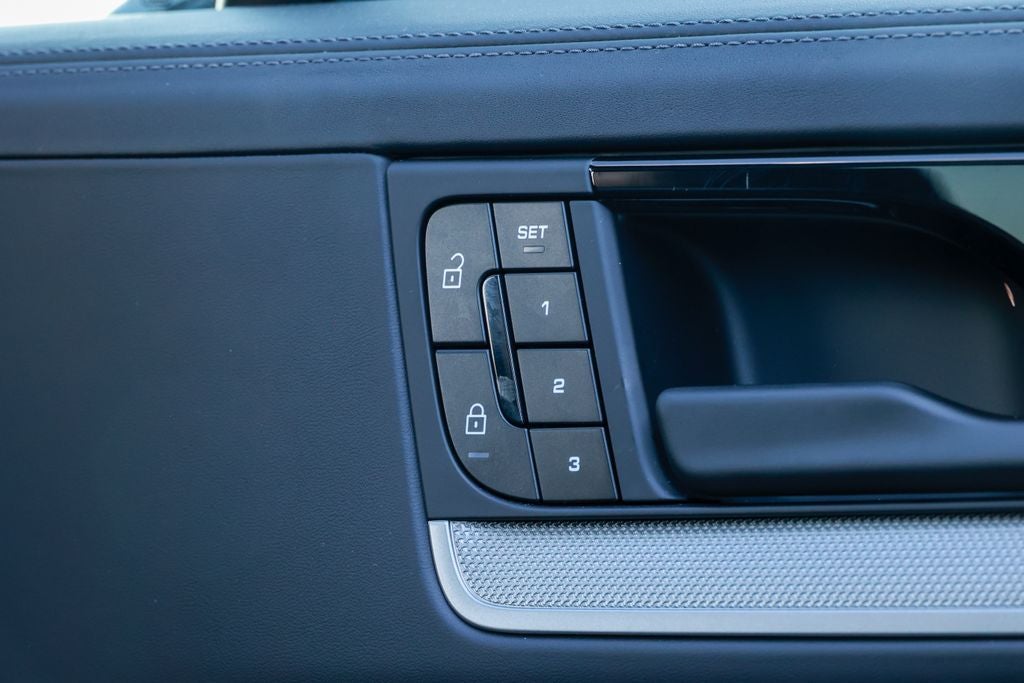 2025 Porsche Cayenne E-Hybrid Coupe Base