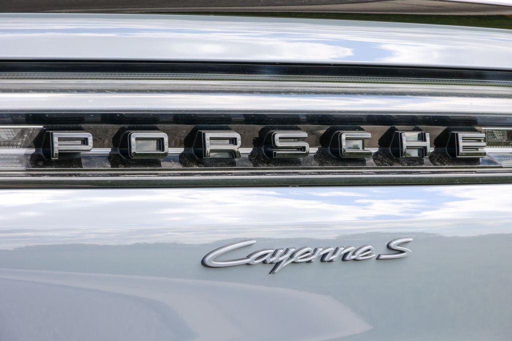 2025 Porsche Cayenne E-Hybrid Coupe S
