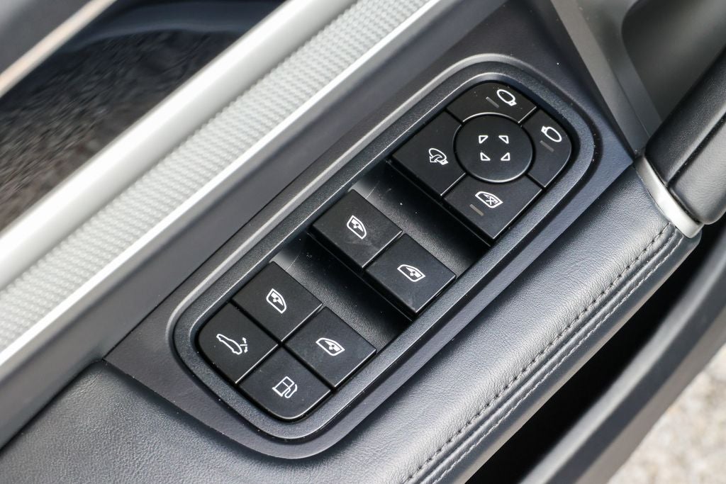 2025 Porsche Cayenne E-Hybrid Coupe S