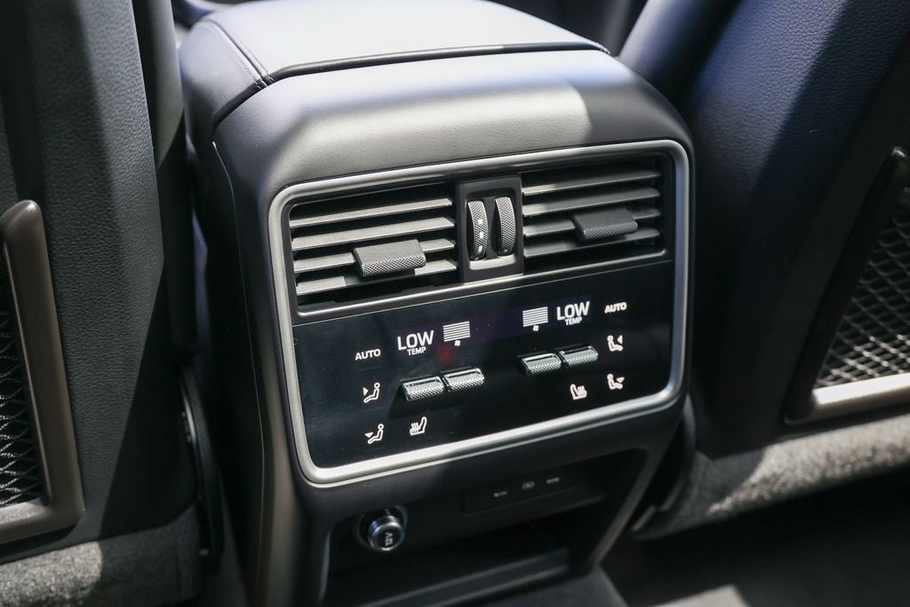 2025 Porsche Cayenne E-Hybrid Coupe S