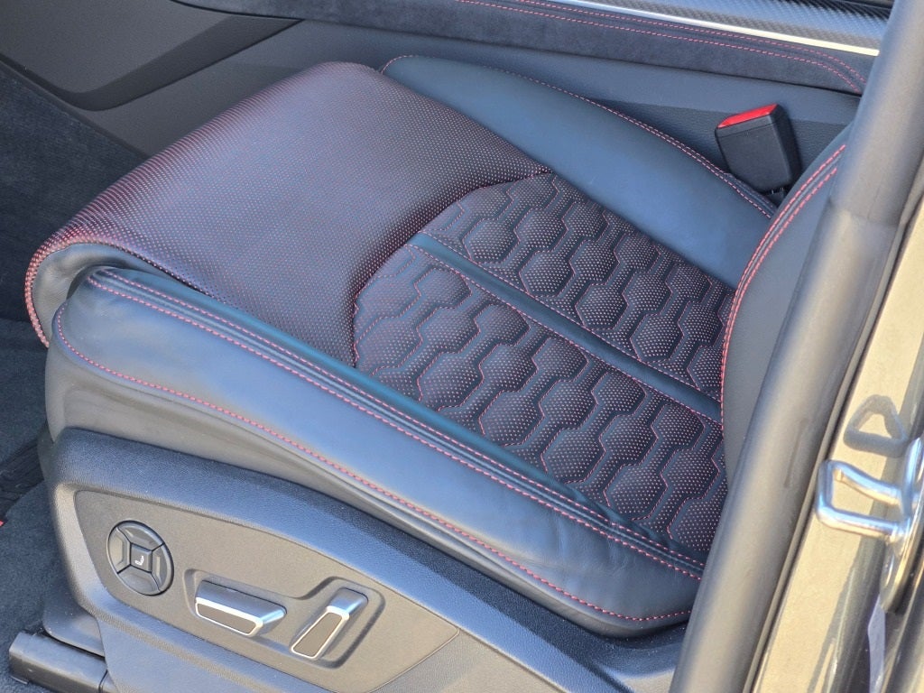 2025 Audi RS Q8 performance 4.0T quattro