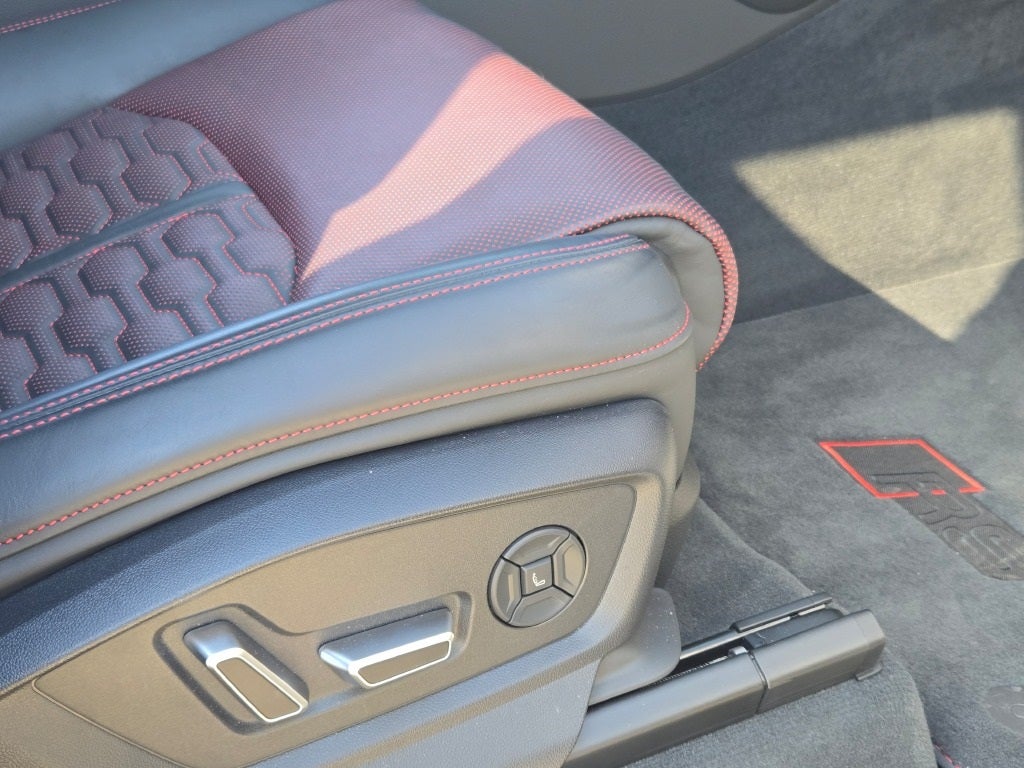 2025 Audi RS Q8 performance 4.0T quattro